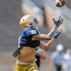 Notre Dame WR Braden Lenzy catching pass at practice