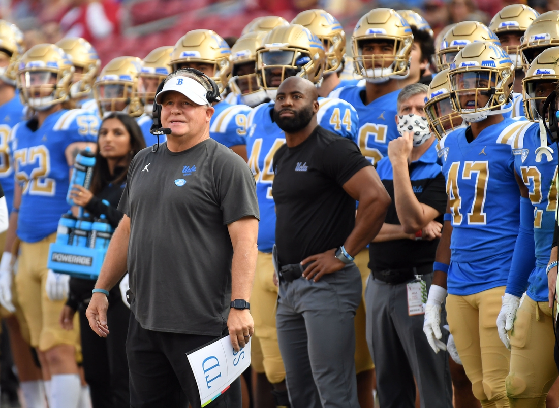 UCLA extends Chip Kelly through 2025