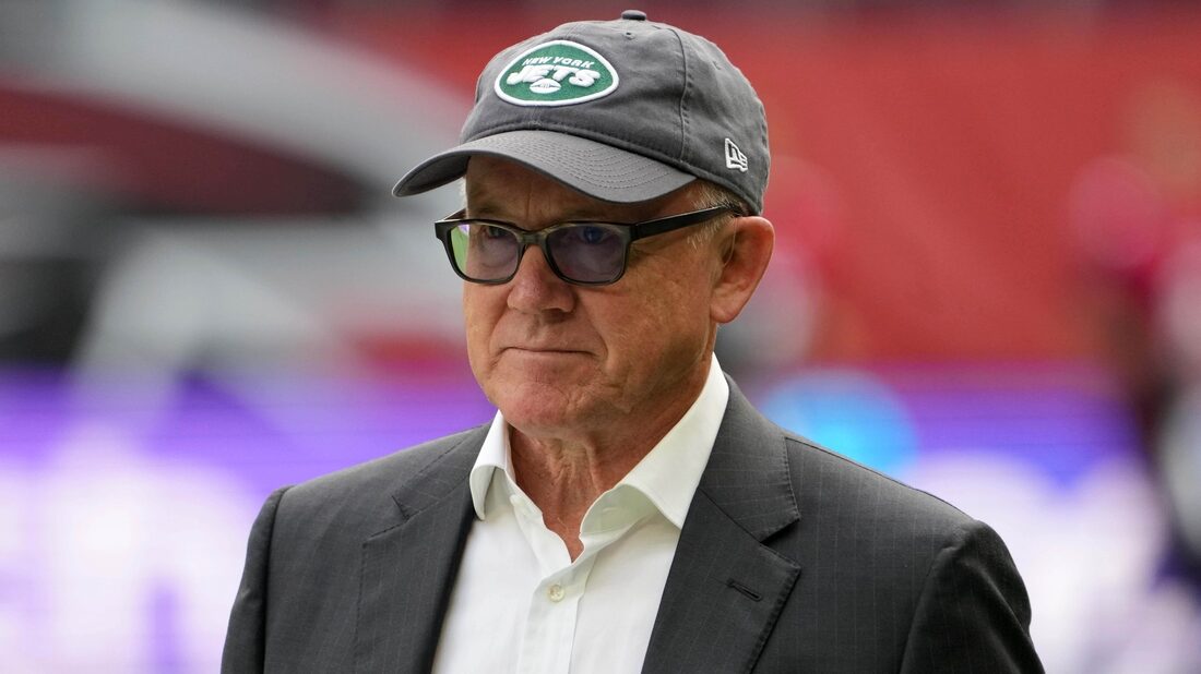 Report: Woody Johnson poised to make offer on Chelsea