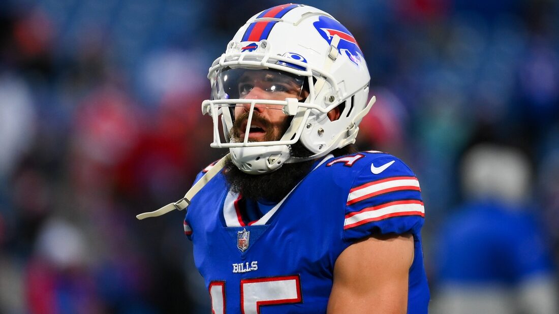 Reports: WR Jake Kumerow to re-sign with Bills