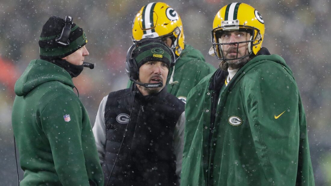 Clock ticking for QB Aaron Rodgers, Packers still on hold