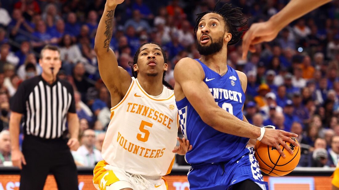 #9 Tennessee tops #5 Kentucky to reach SEC title game