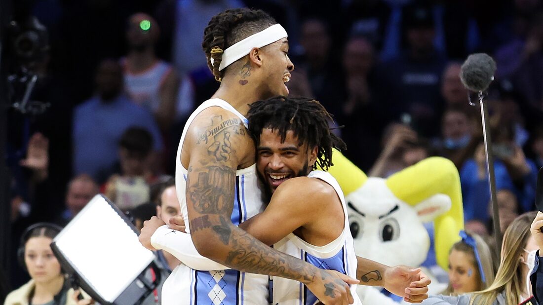 #8 North Carolina routs #15 Peacocks; Duke up next in Final Four