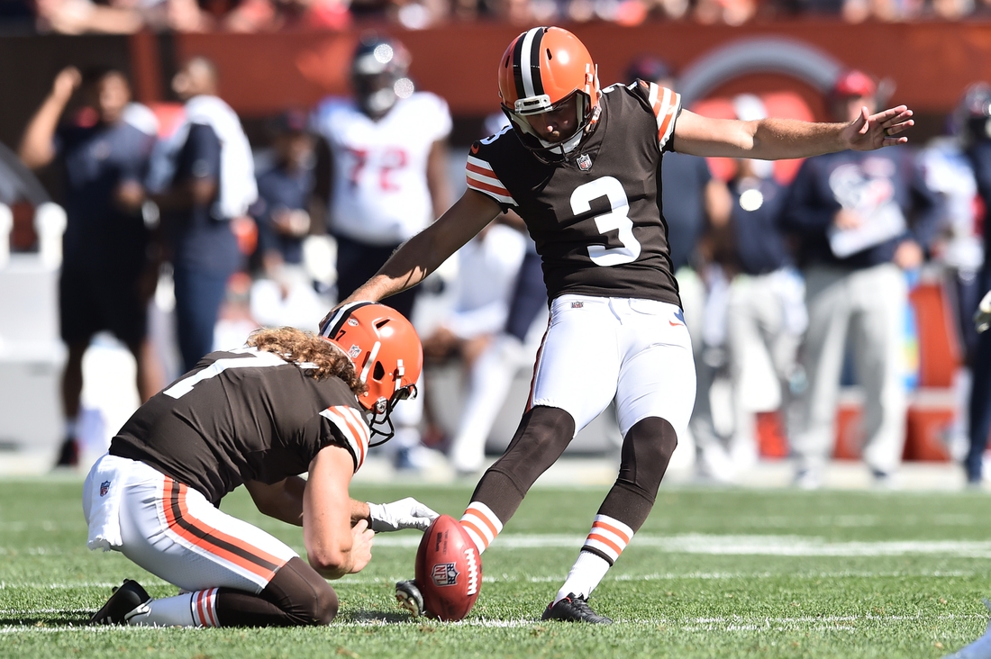 Browns re-sign K Chase McLaughlin