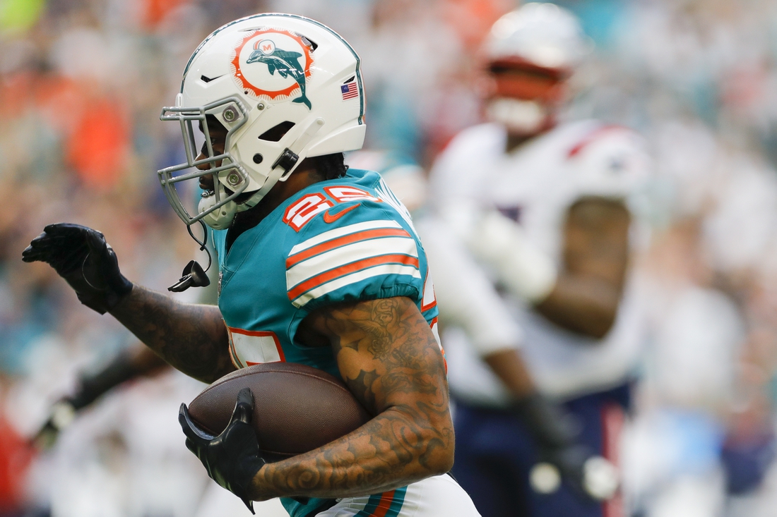 Dolphins, CB Xavien Howard agree to five-year deal
