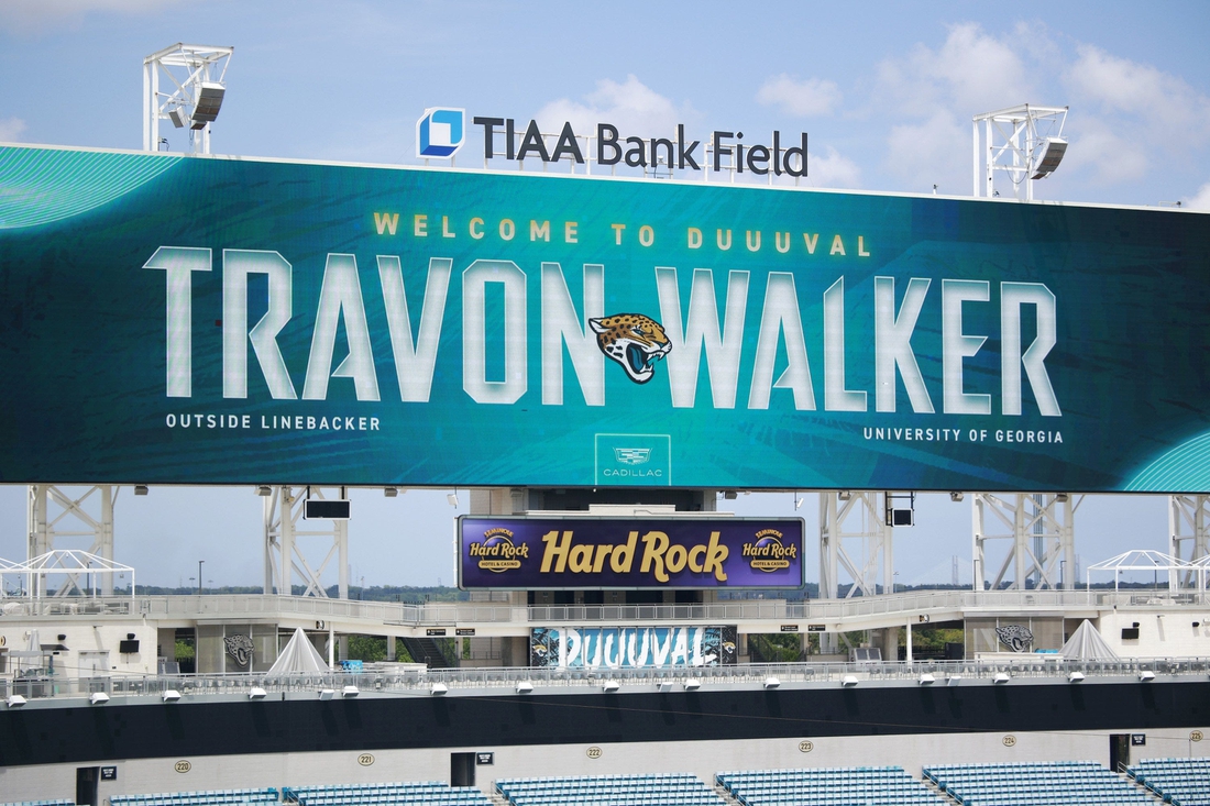 Jaguars sign #1 pick Travon Walker