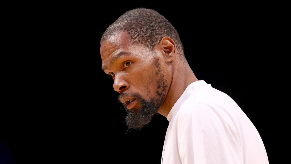 Durant requests trade from Nets